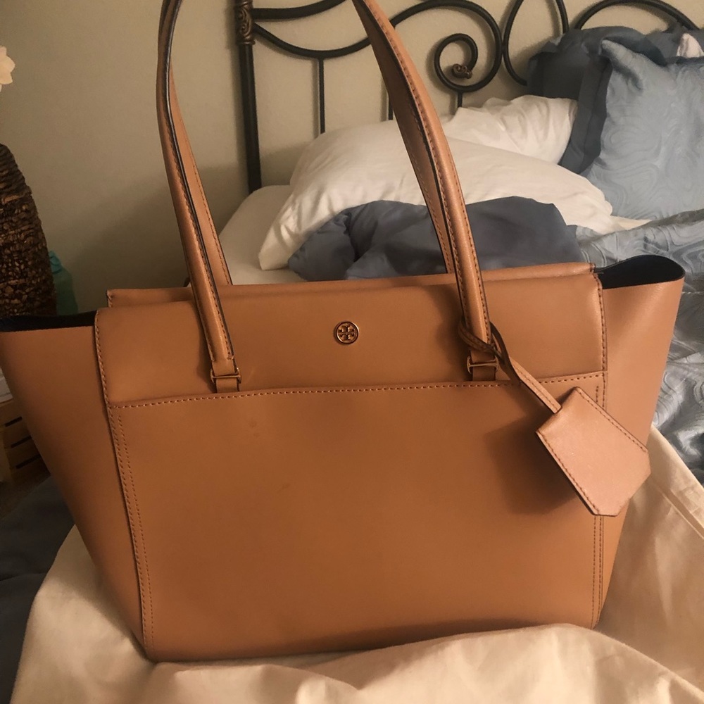 Tory Burch Large Robinson Tote